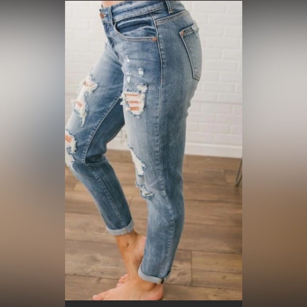 Judy Blue distressed Boyfriend Jeans Size 7/28